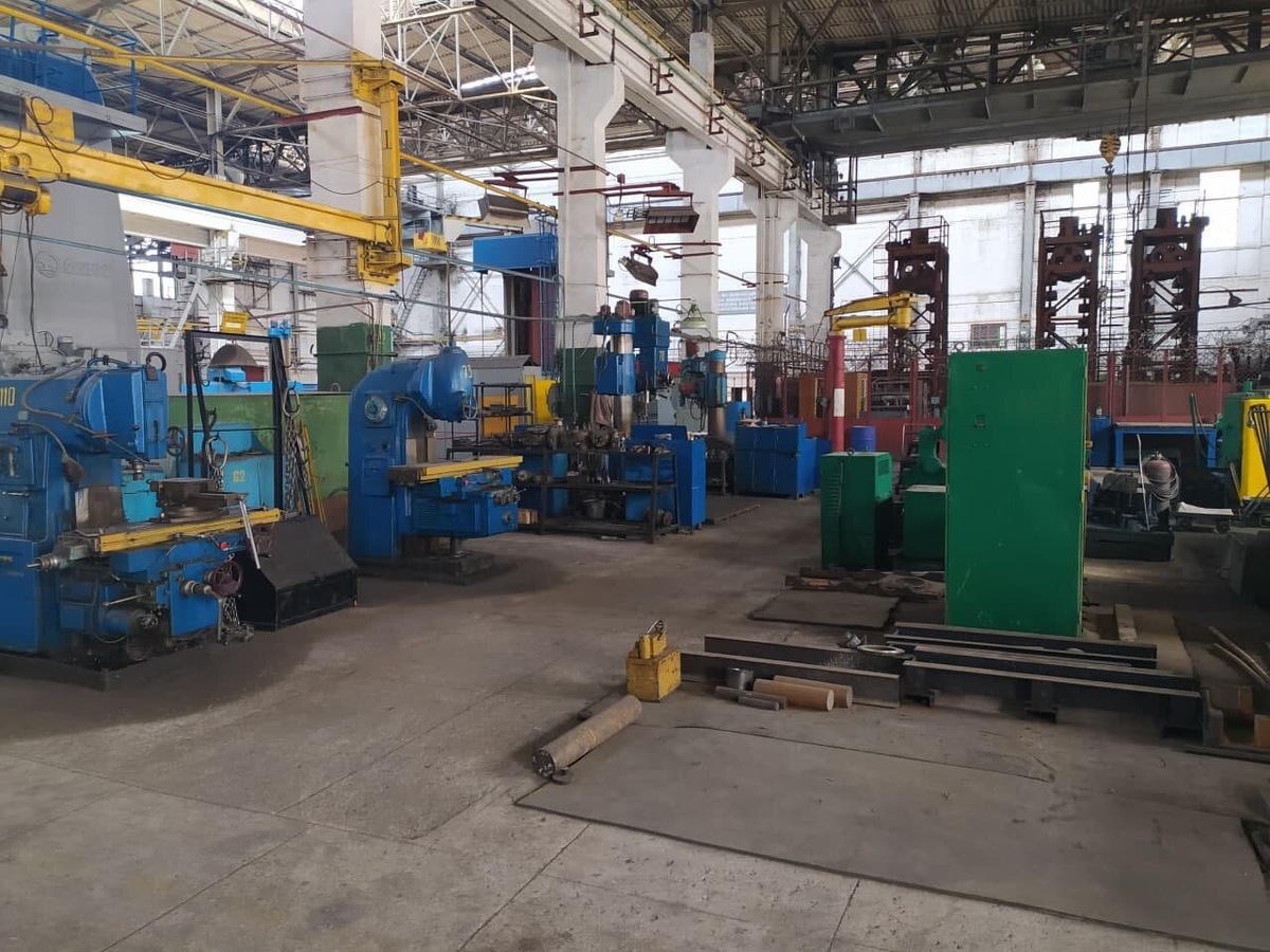 Ясиноватский машиностроительный завод оснащен отечественным оборудованием на 95%. Источник: официальный сайт Ясиноватского машиностроительного завода.