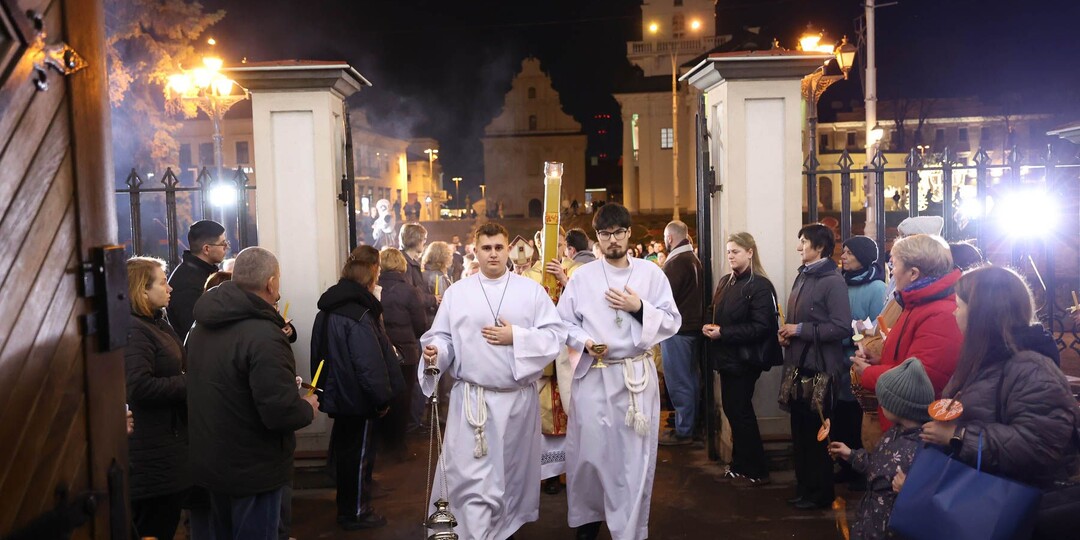 Пасхальное богослужение: фоторепортаж из Архикафедрального костела Минска
