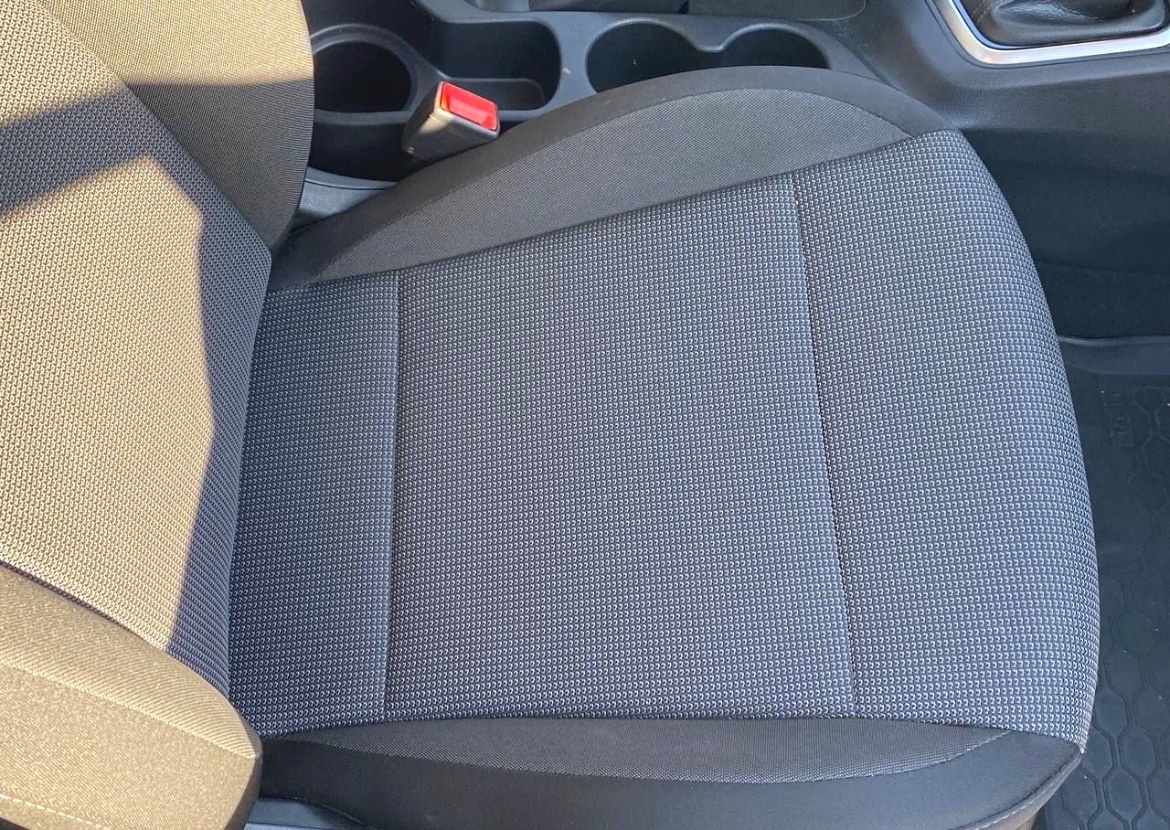 Состояние салона удивительно для такого пробега.