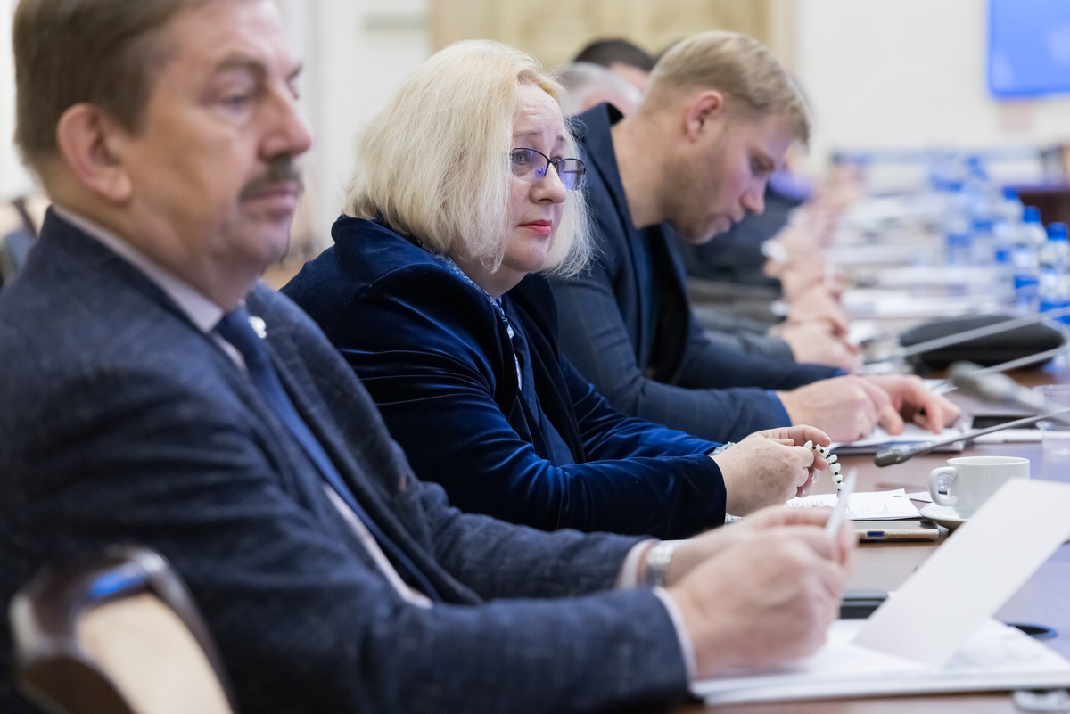    Заместитель Председателя Общественного совета при Минприроды России Светлана Липина отметила, что все проекты Каспийского региона нуждаются в единых экологических нормативах. Источник: личный архив Светланы Липиной.