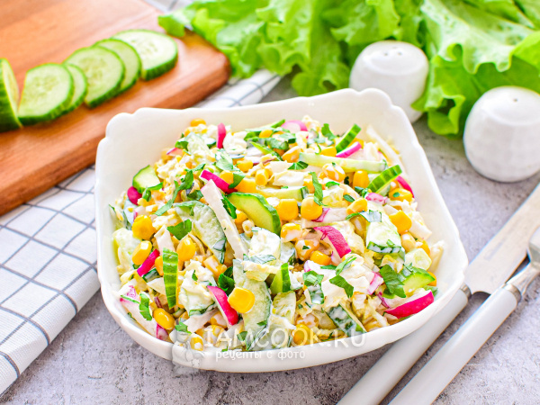 Из банки кукурузы: любимые салаты на каждый день