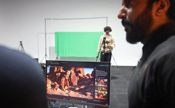 Reuters рассказал, как Болливуд с помощью ИИ меняет концовки фильмов.