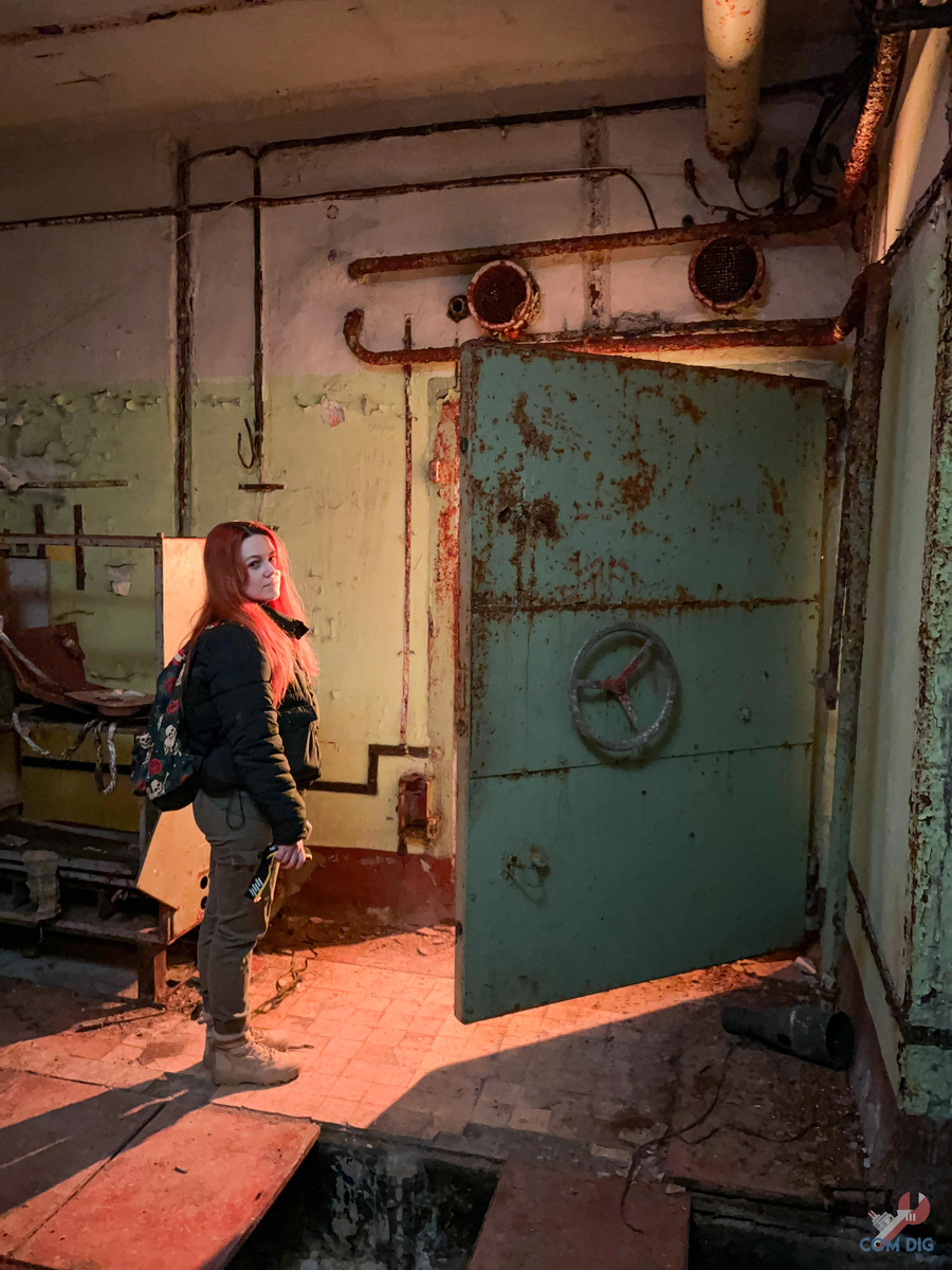 Вход в дизельную. Агрегатов не сохранилось. 