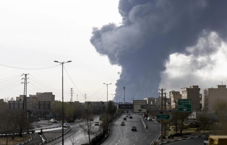 Трамп считает, что Ирану осталось 48 часов для заключения сделки или открытия пролива.