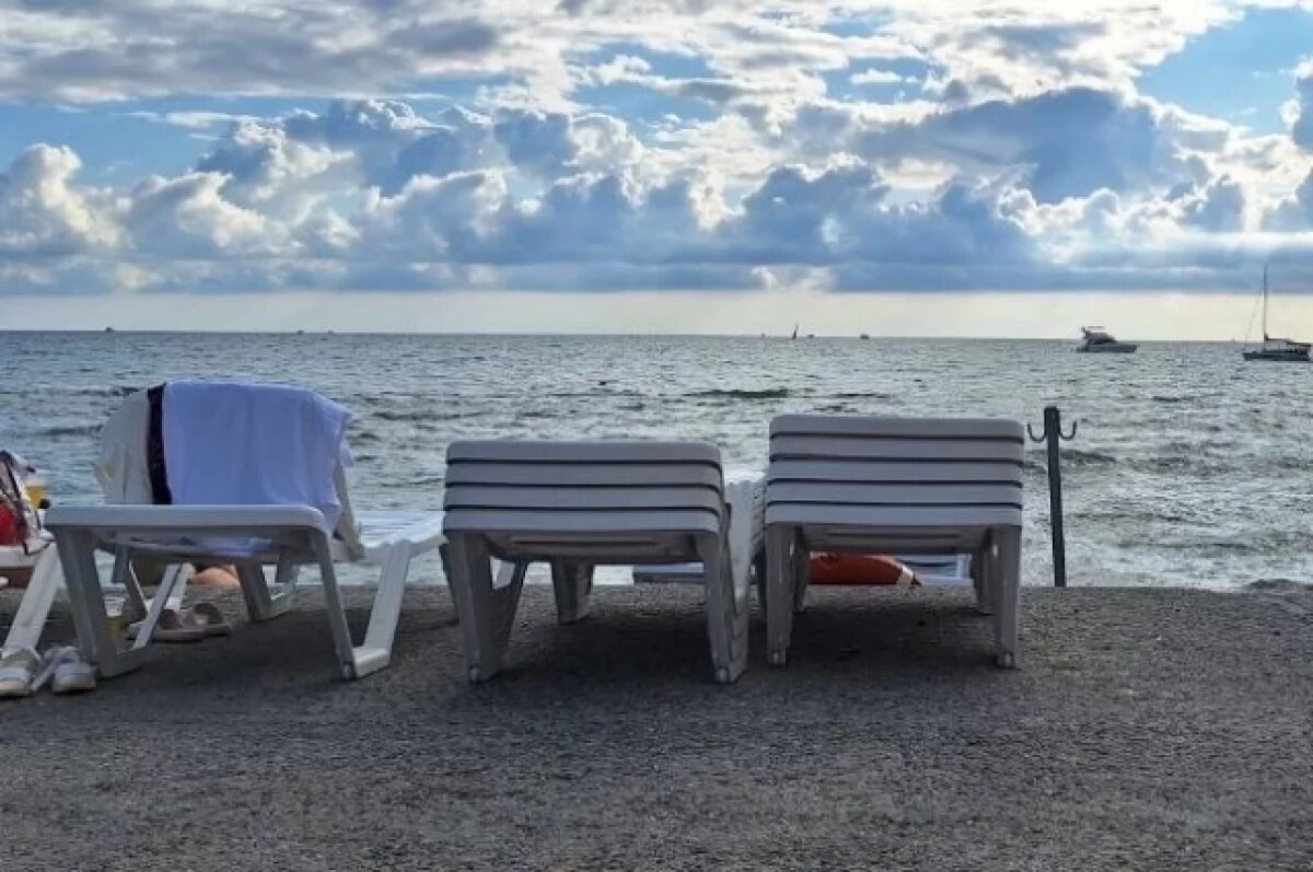    Место у моря нужно выбирать с осторожностью.