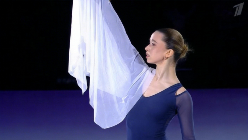    Камила Валиева на турнире шоу-программ "Русский вызов". Фото: стоп-кадр прямого эфира "Первого канала"