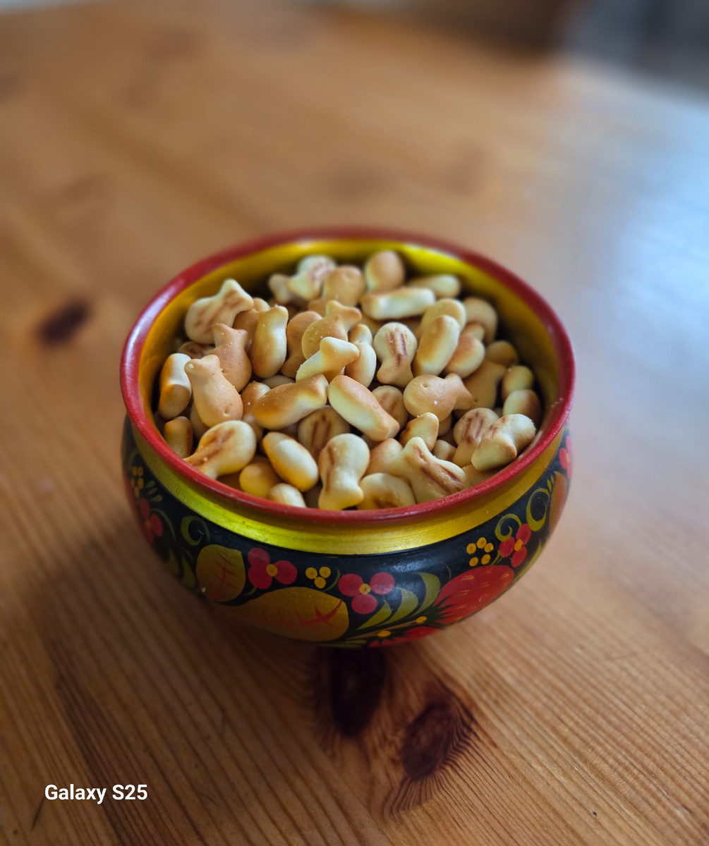 Любимые постные воронежские "рыбки"  в Нижегородской деревянной миске...