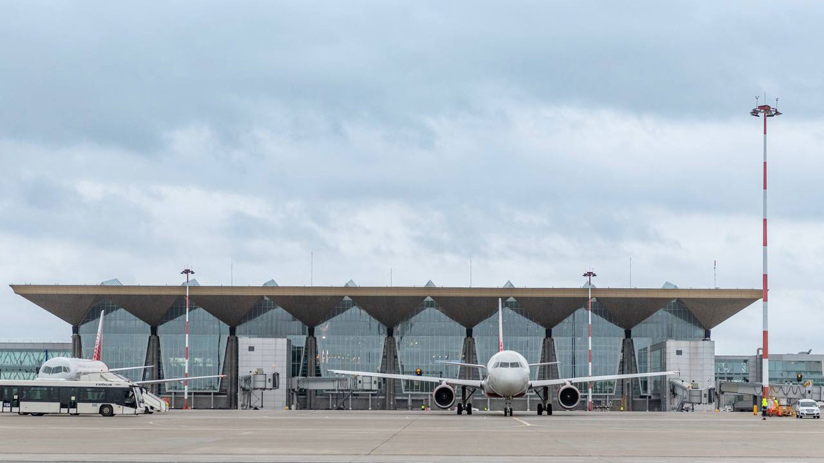    pulkovoairport.ru