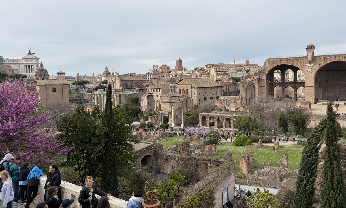 Фото детей от 2 апреля 2026: Великий Рим