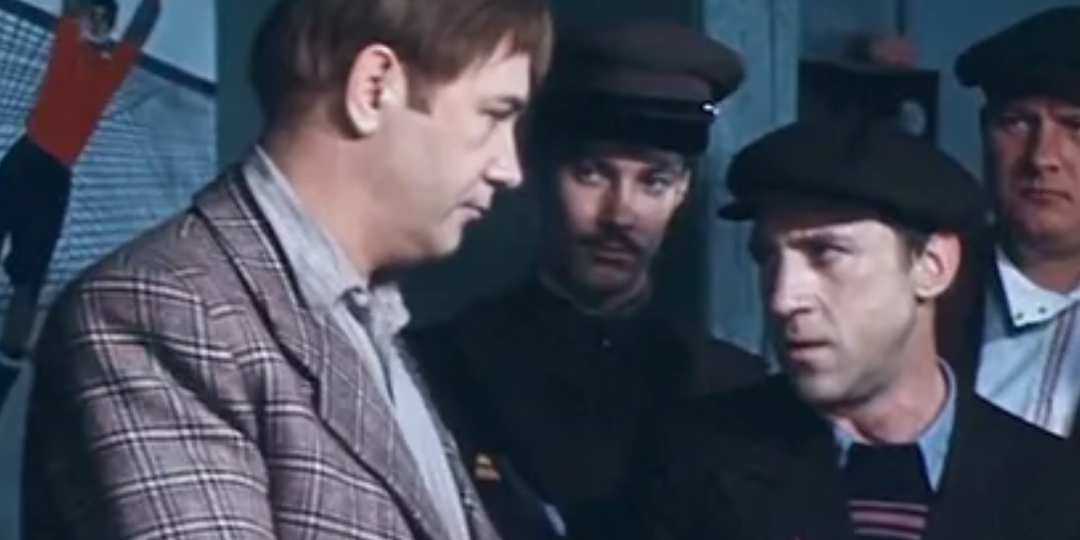 «Рука вялая и холодная»: Как одна фраза Высоцкого разрушила дружбу с Куравлевым