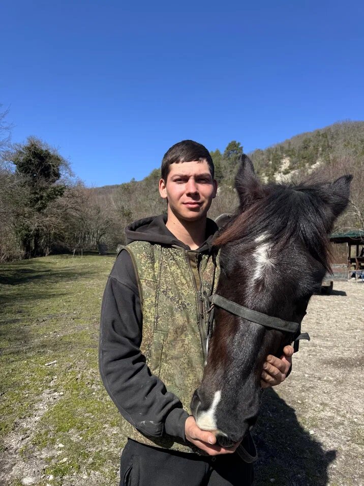    Владислав Агафангелос.