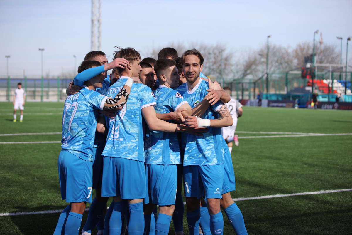 С первой победой пензенского «Зенита»!