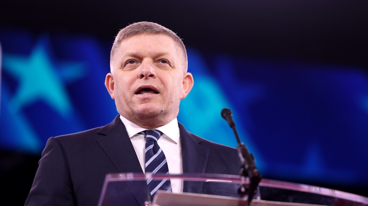     Премьер Словакии Роберт Фицо   
(cc) Gage Skidmore