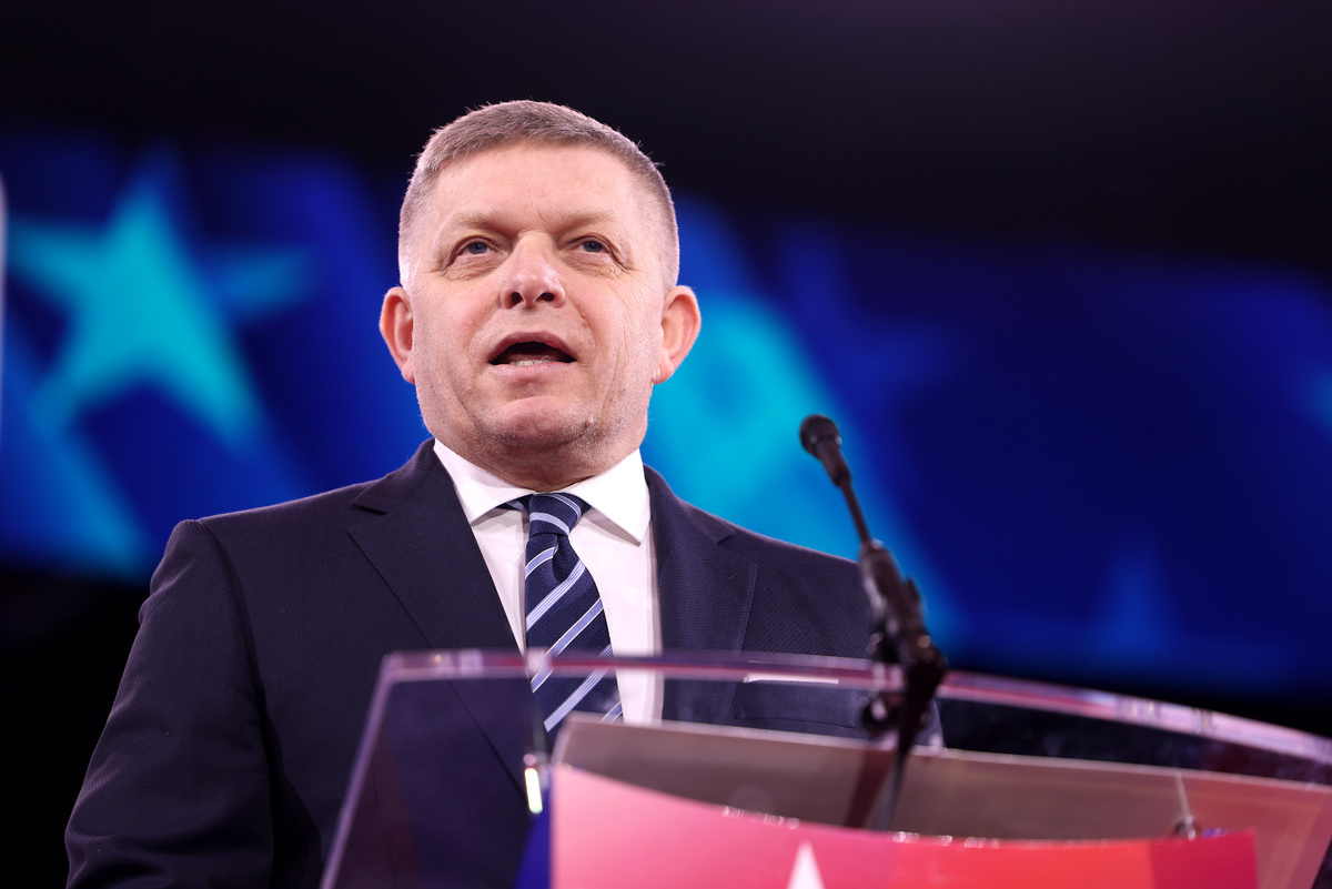     Премьер-министр Словакии Роберт Фицо   
(cc) Gage Skidmore