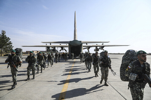 Iranian Army/WANA/Reuters   📷