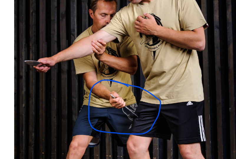 Нож в самообороне! Ответ всем тем, кто говорит: "я применю, легко и просто"...