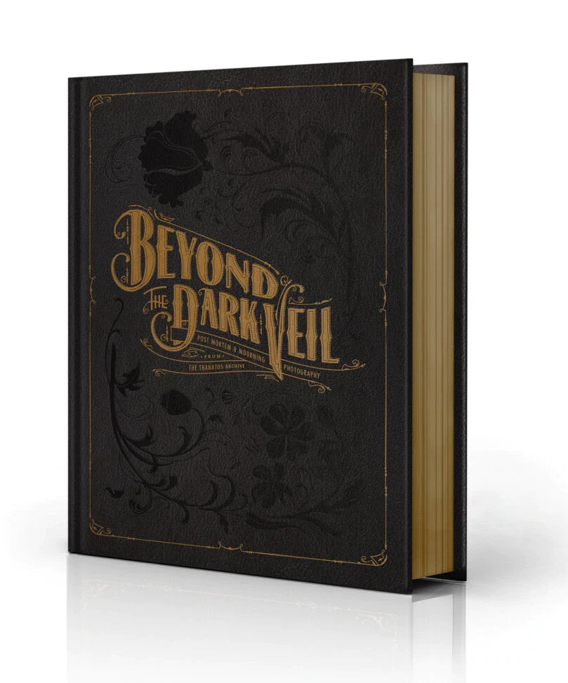 Beyond the Dark Veil (За темной завесой). Книга с post mortem фотографиями.