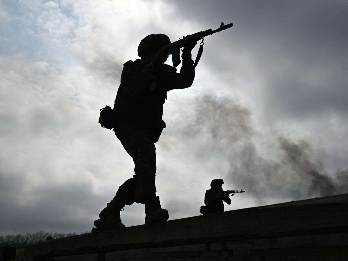    Военнослужащие ВС РФ в зоне проведения СВО | © РИА Новости / Станислав Красильников