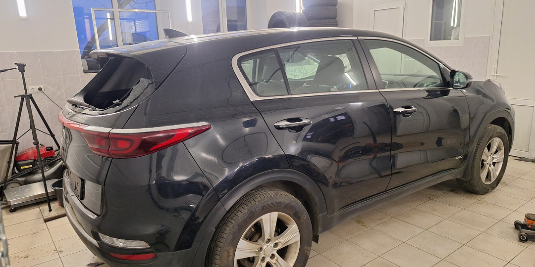 Купил 6-летний KIA Sportage-4 по цене Гранты. Один владелец, пробег 57 тысяч, AWD, и куча плюшек. Но есть нюанс - рассказываю