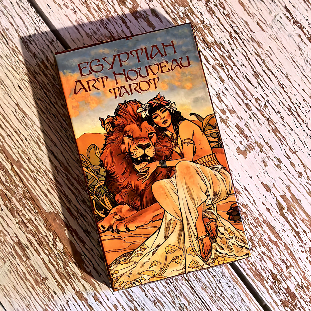 Egyptian Art Nouveau Tarot: дизайн коробки (фото моё)