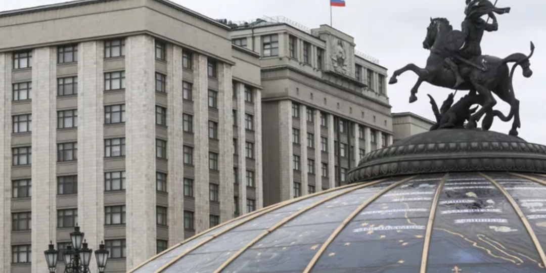 В России начали действовать законы, уменьшающие долговую нагрузку на граждан