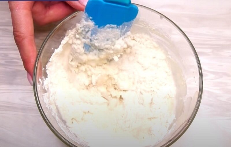 Золотой пасхальный кулич на заварном тесте: мягкость, вкус и классика традиций