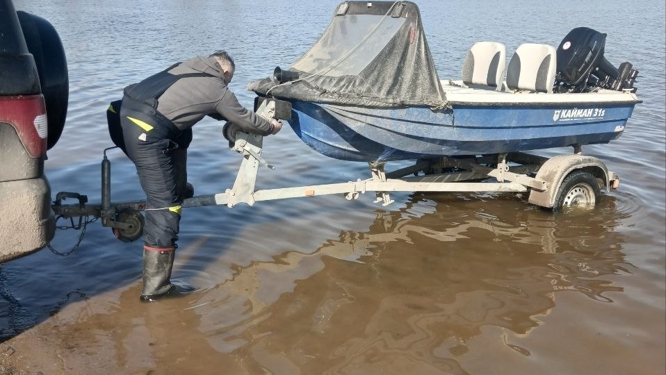 Ивановские водолазы не нашли тело 18-летнего костромича