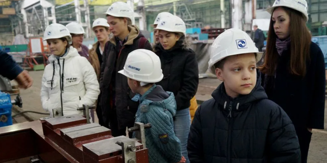 Как выбрать профессию подростку или взрослому, чтобы не отдать работу ИИ