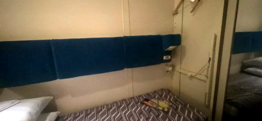 Типа СВ! Сняли полку.