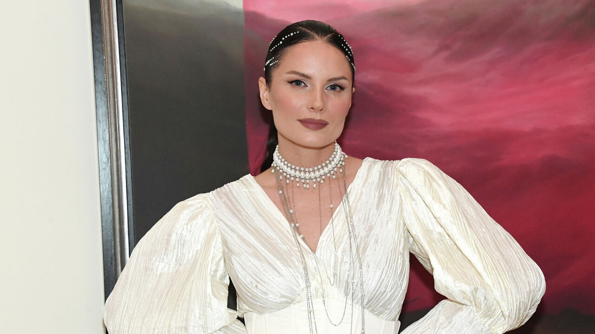 Ева Власова.