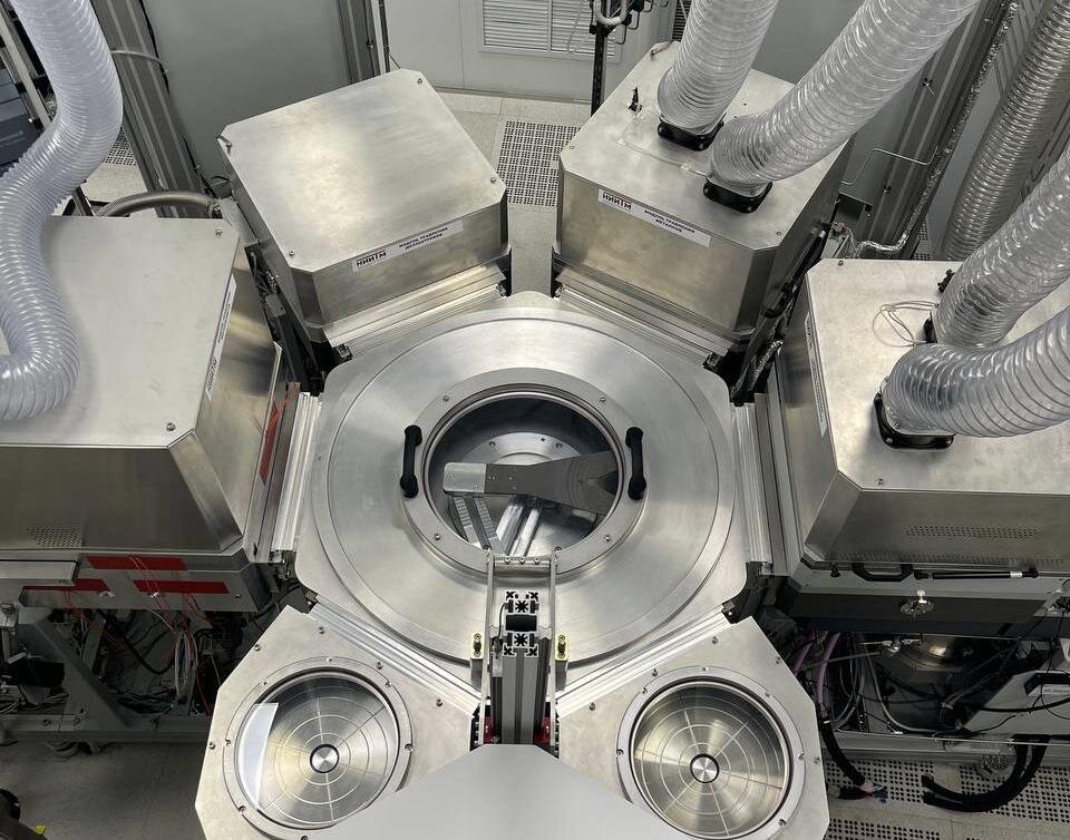    Кластерная система обеспечит проведение процессов напыления плёнок алюминия, титана и нитрида титана. Источник: Сайт Научно-исследовательский институт точного машиностроения (НИИТМ).