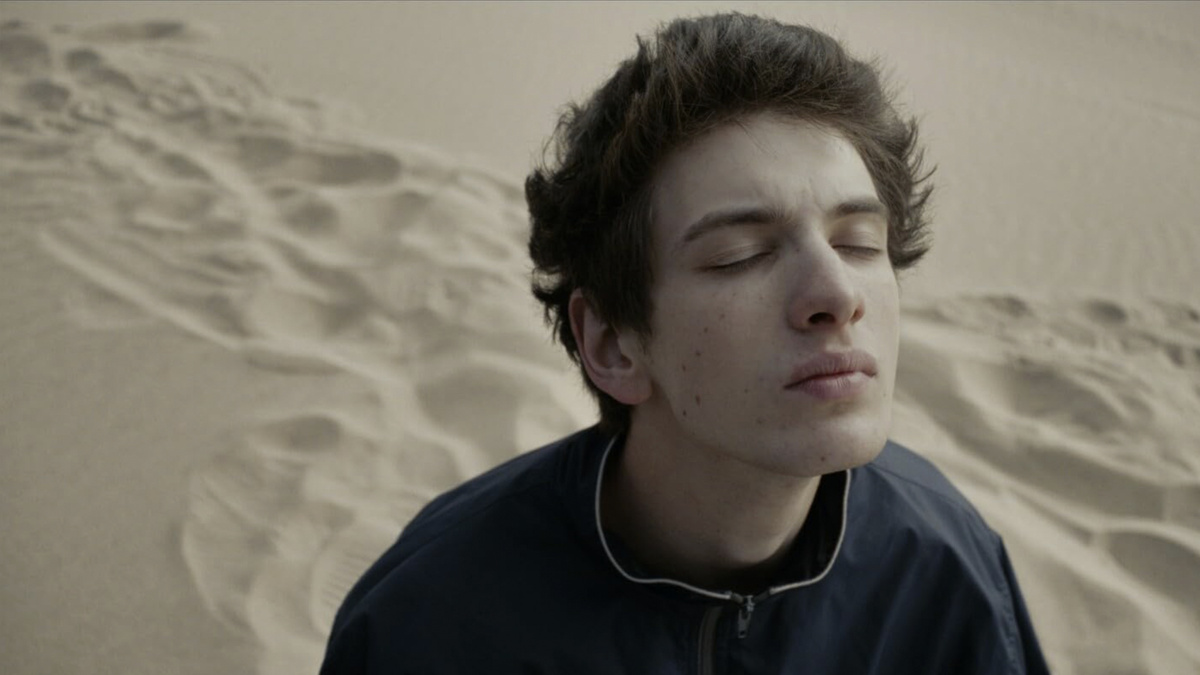 Кадр из фильма "Космос засыпает"