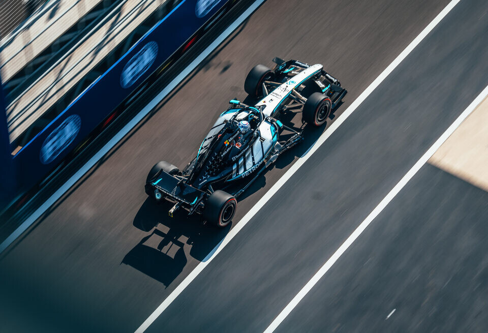    Формула 1 может отказаться от гибридов и вернуться к моторам V8LAT Images / Mercedes