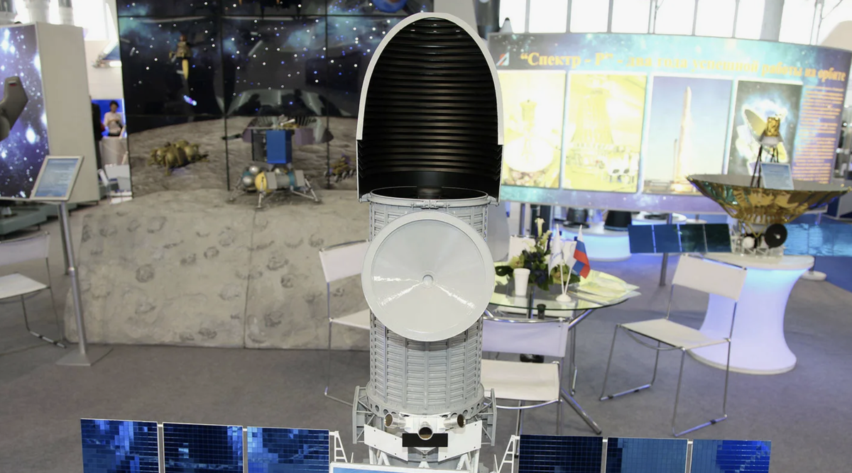 Демонстрационный макет "Спектр-УФ". Фото life.ru