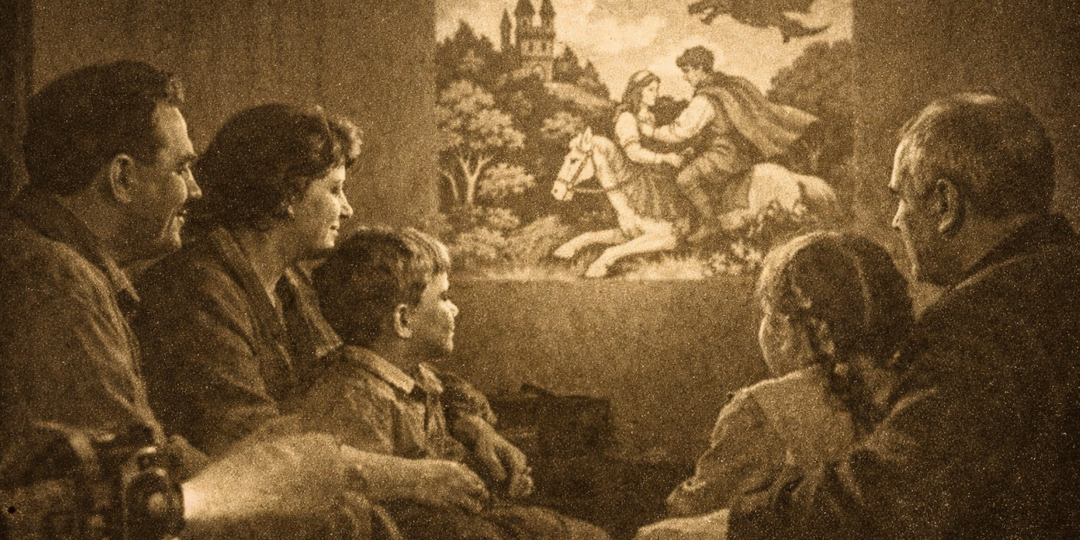Простыня на стене, луч проектора и сказка. Почему советский диафильм был лучшим детским вечером
