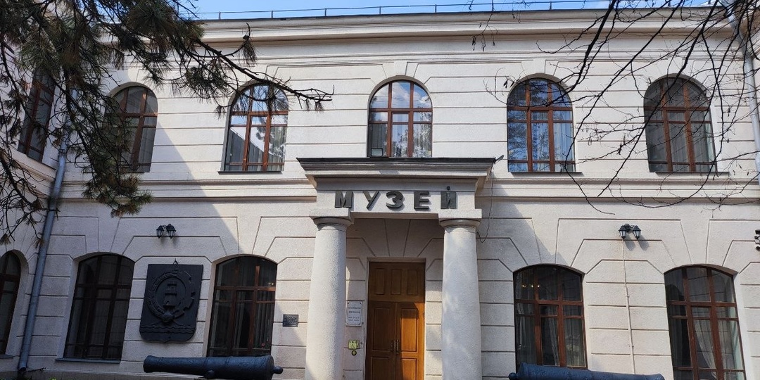 Странная выставка репродукций великих художников работает в областном музее краеведения