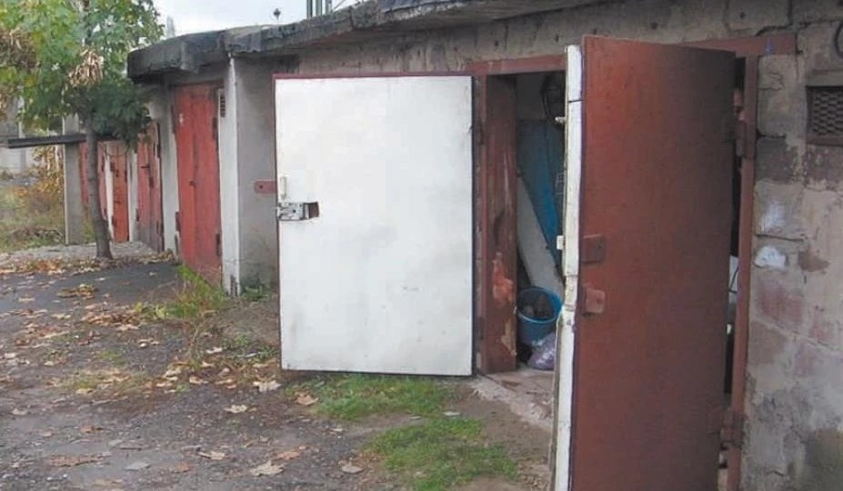 В Буе студенты украли…гараж