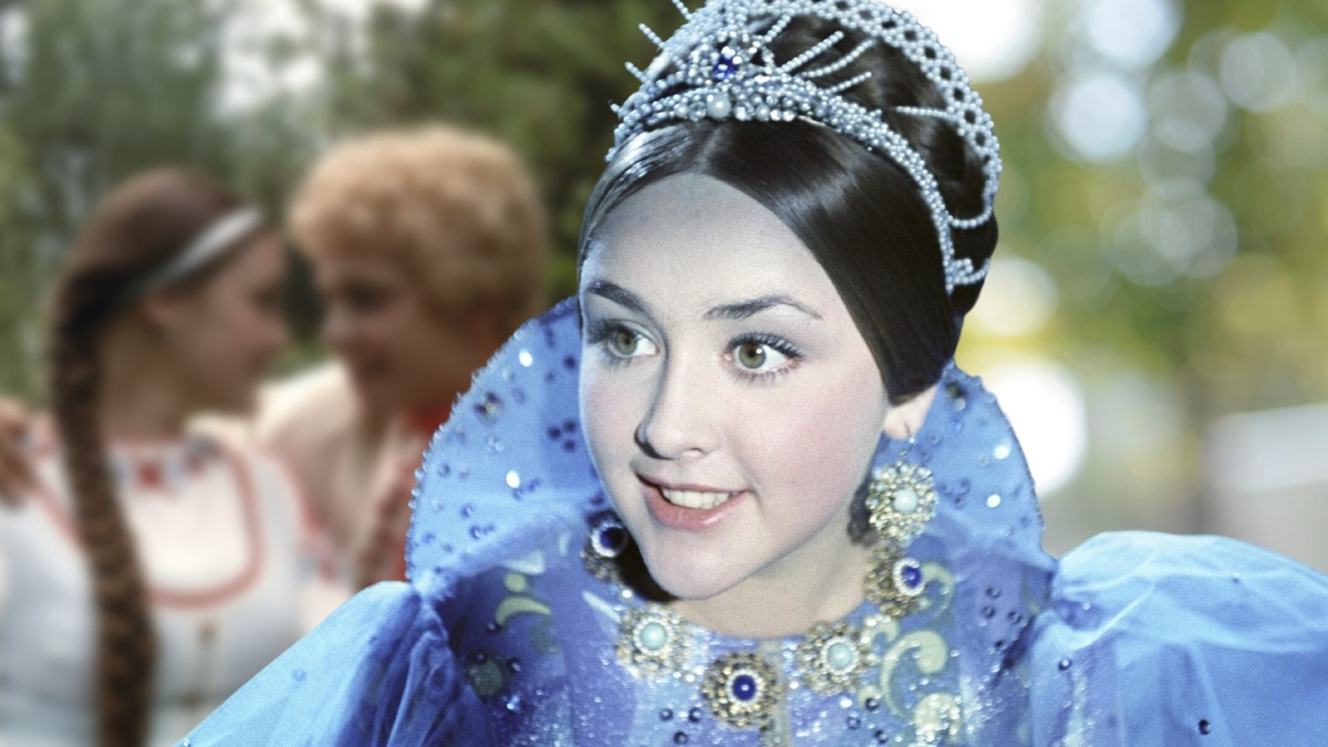 Татьяна Николаевна Клюева (Гагина) — советская актриса, прославившаяся ролью Варвары-красы в фильме-сказке Александра Роу «Варвара-краса, длинная коса». 