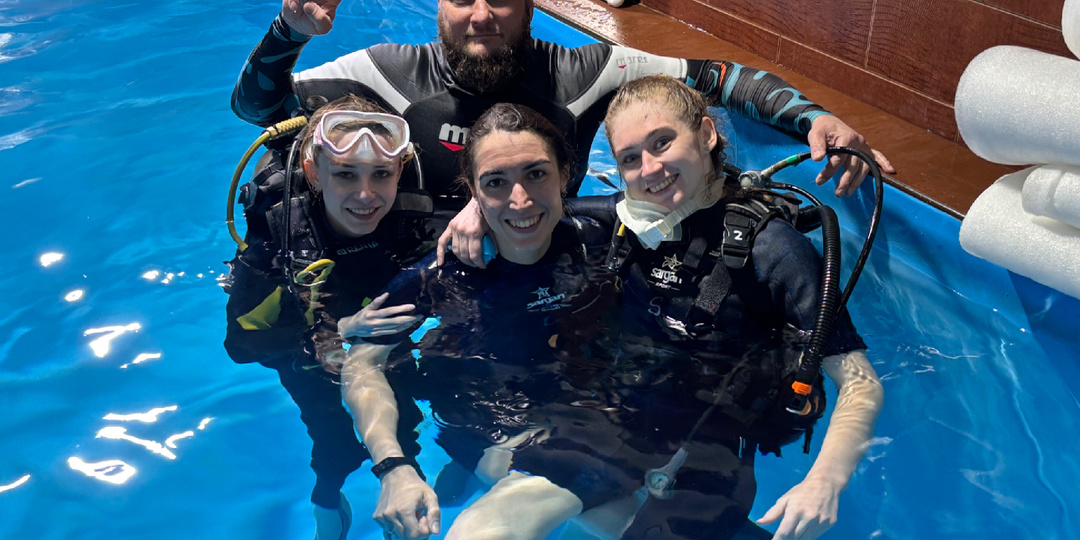 Можно ли нырнуть в Красное море на инвалидной коляске?