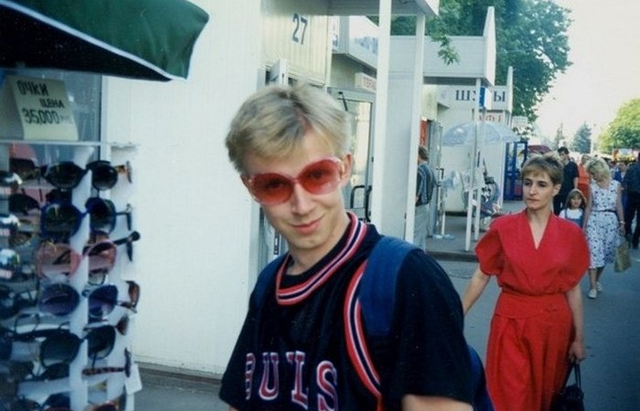    Технические науки не смогли удержать будущего шоумена.