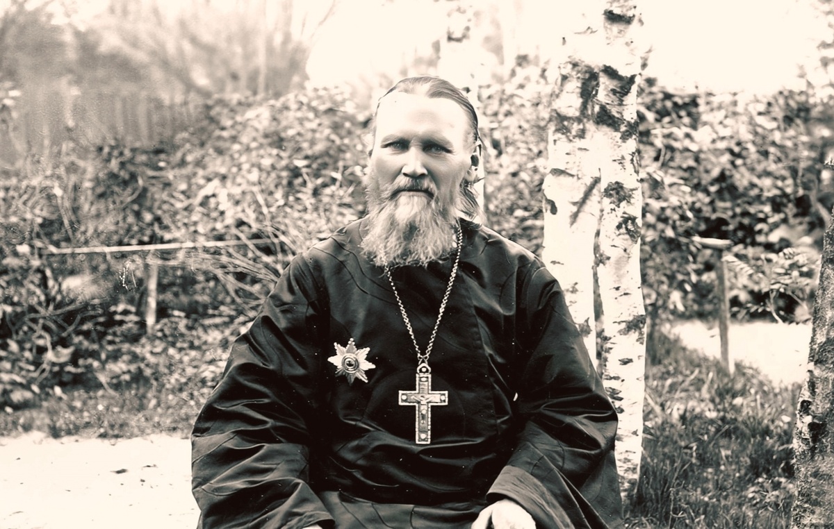 Святой праведный Иоанн Кронштадский.