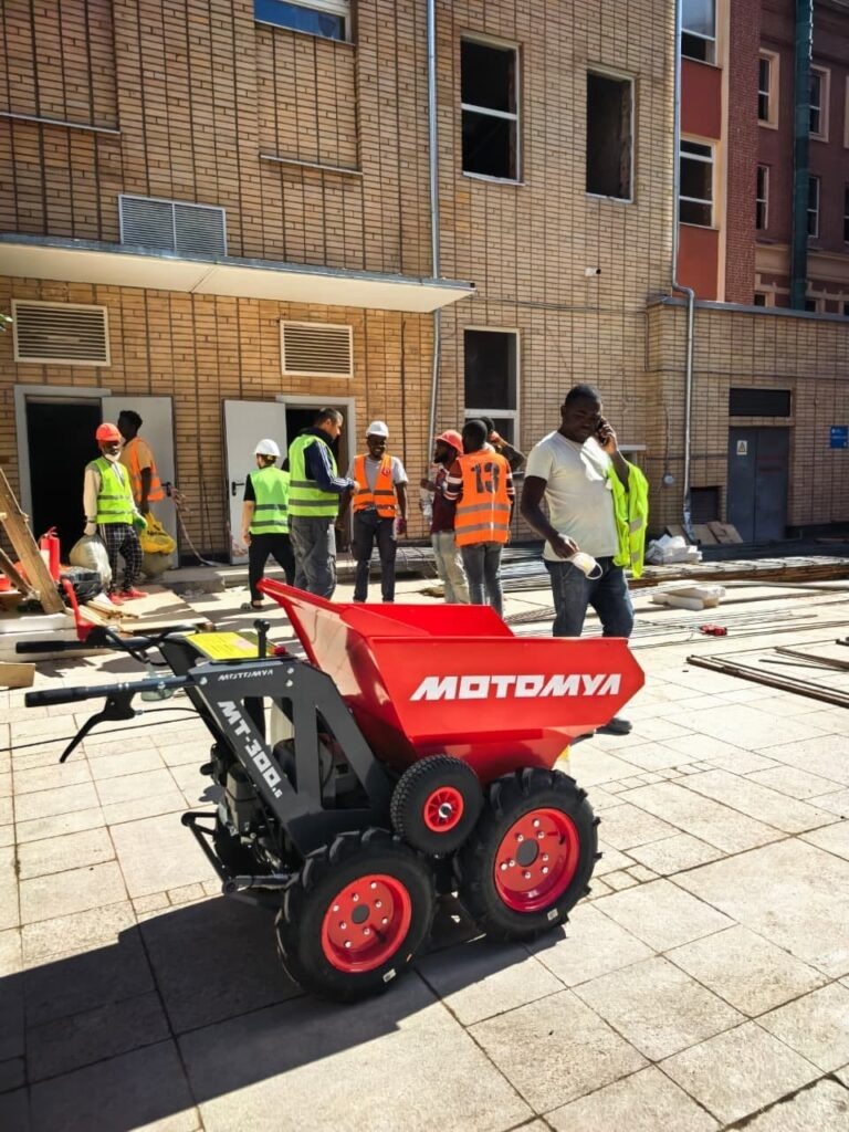    Почему ручной труд срывает сроки строительства и как мини-думпер решает проблему человеческого фактора Artem Motomul