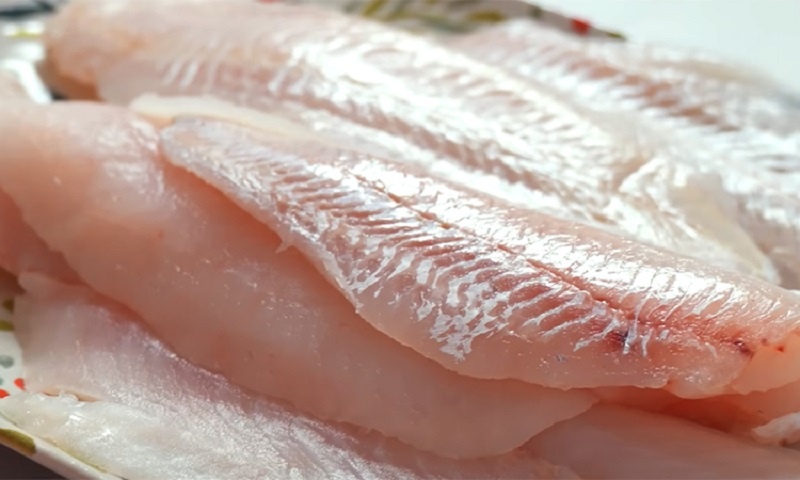 Минтай в нежном кляре: бюджетная рыба, которая легко покорит вашу семью