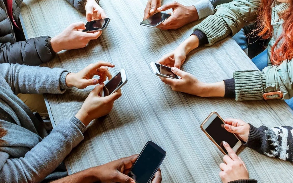 Социальные сети могут вызывать зависимость 