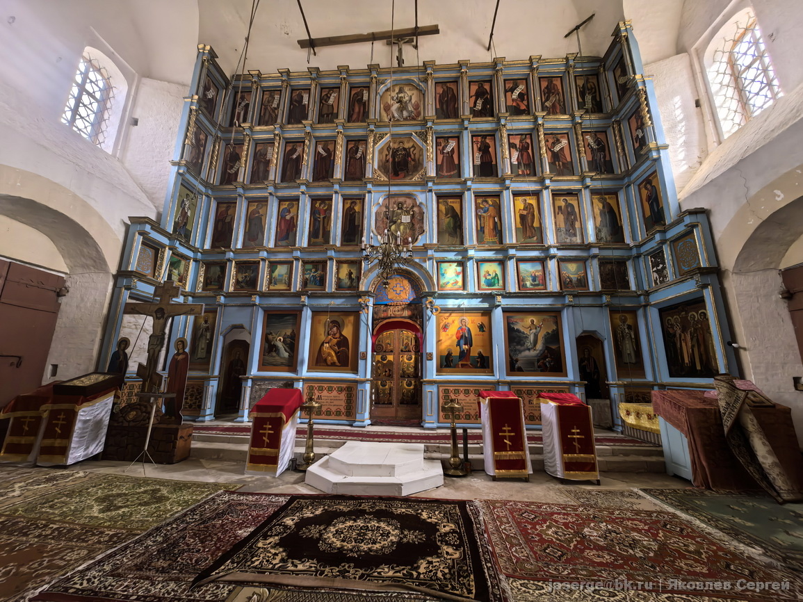 Иконостас Воскресенской церкви. Скоро главный храмовый праздник Апрель 2026