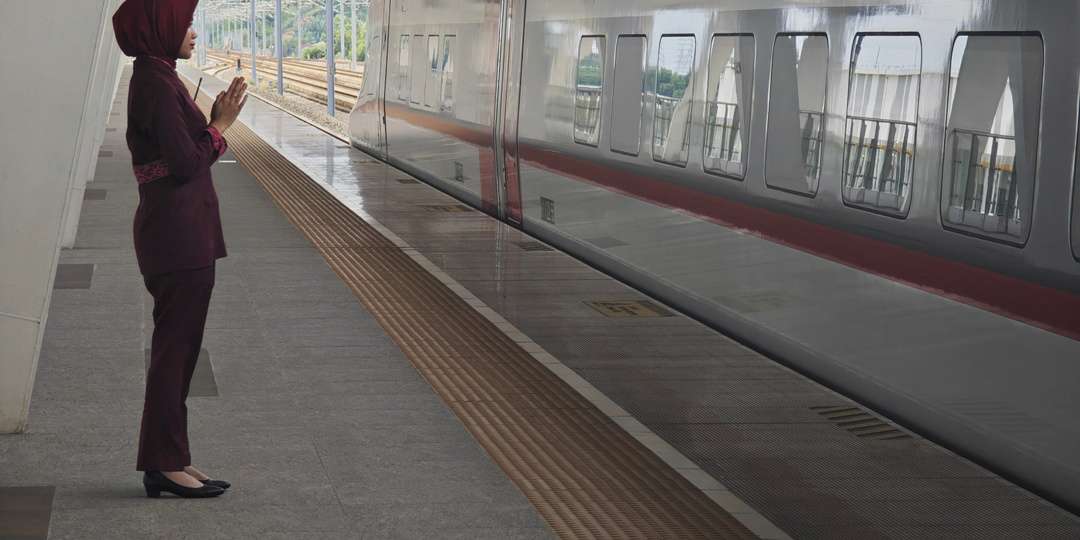 Транспорт в Джакарте: как быстро и недорого добраться куда угодно. Высокоскоростной Whoosh (не самокат)