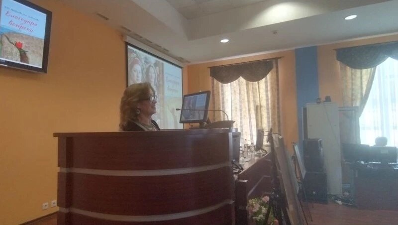    Журналист Ирина Щербакова Фото: Денис Овчинников / / ИА «Победа26»