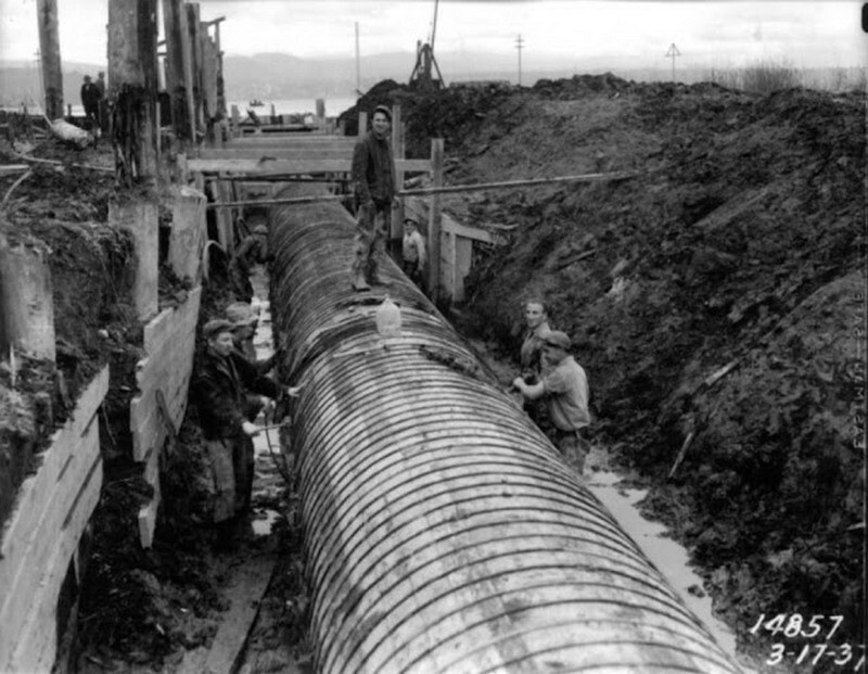    16 интересных фото из времен, когда водопроводные трубы были деревянными