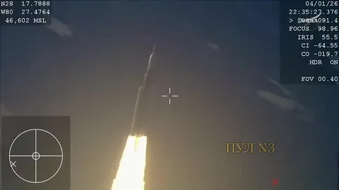 Американцы возвращаются к Луне: NASA впервые за полвека отправило людей к спутнику Земли