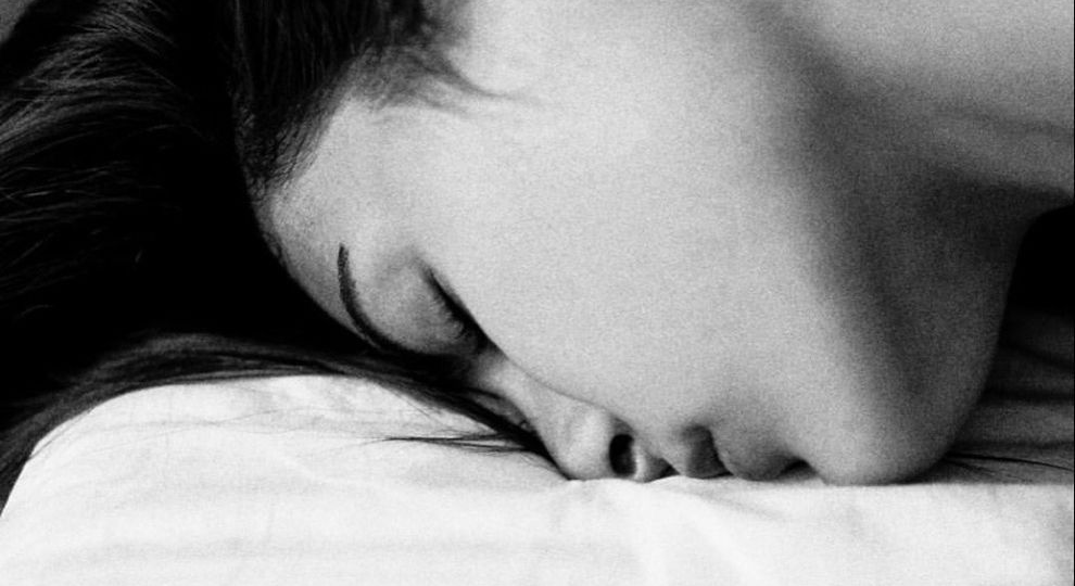 Одиночество — это не отсутствие любви рядом. Это отсутствие интереса к себе самой